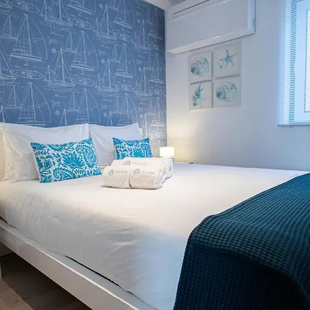 Feel - Nautical House *